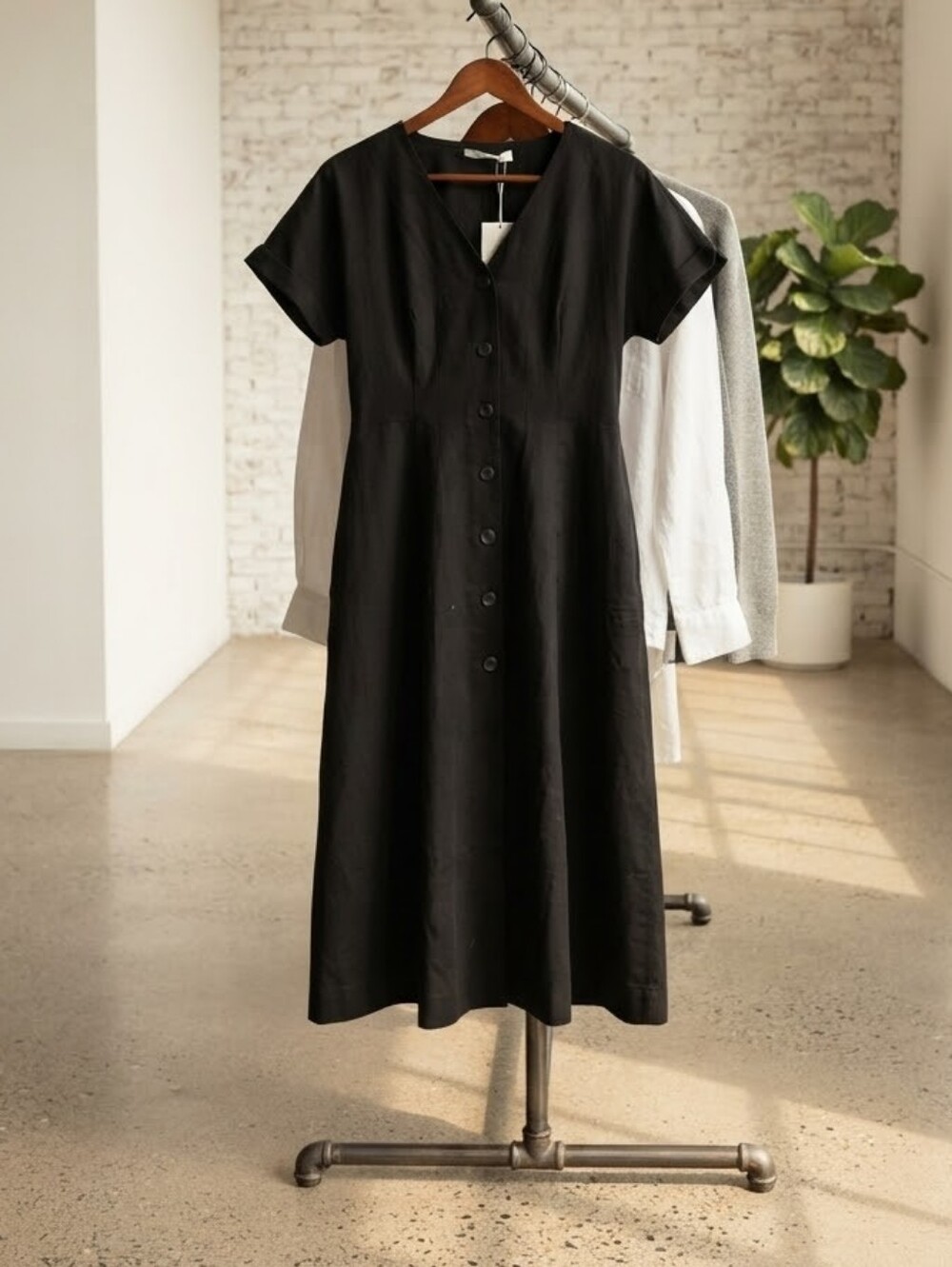 Ann Taylor LOFT 100,% COTTON black Button-Front V-Neck Midi Dress - SIZE 8 NWT